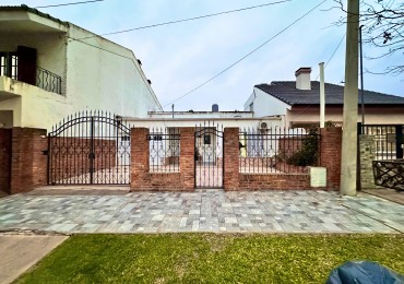 Casa grande a la venta en Crespo