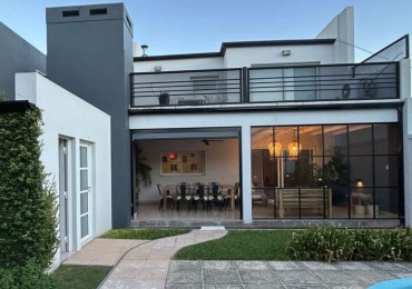 CASA EN CRESPO 